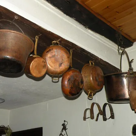 Alojamento de Acomodação e Pequeno-almoço Cascina Canale *